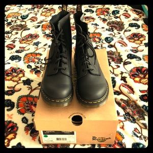 Dr. Air Wair Martens Boots